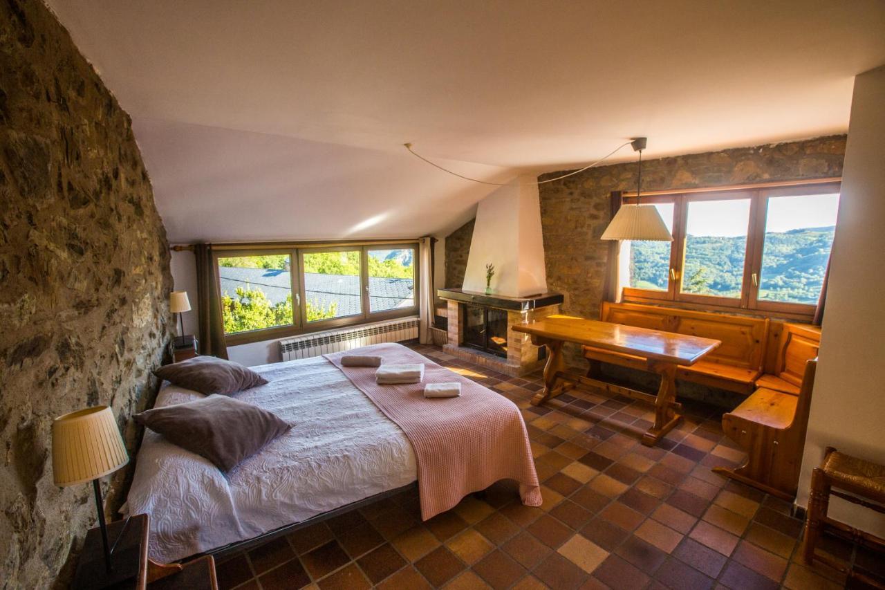 Cal Miquel De Ventola Guest House Ngoại thất bức ảnh